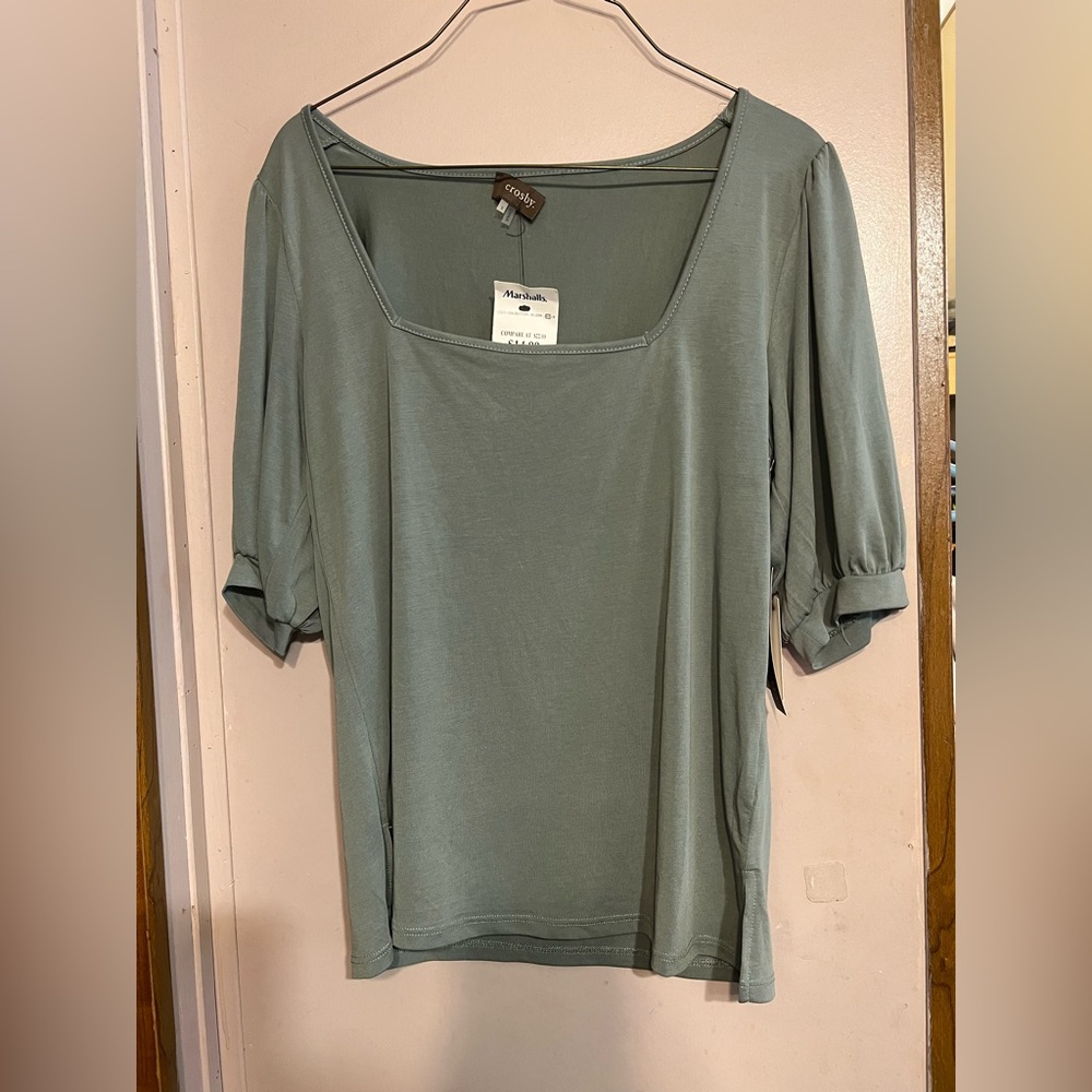 Small Green Crosby Shirt. New!